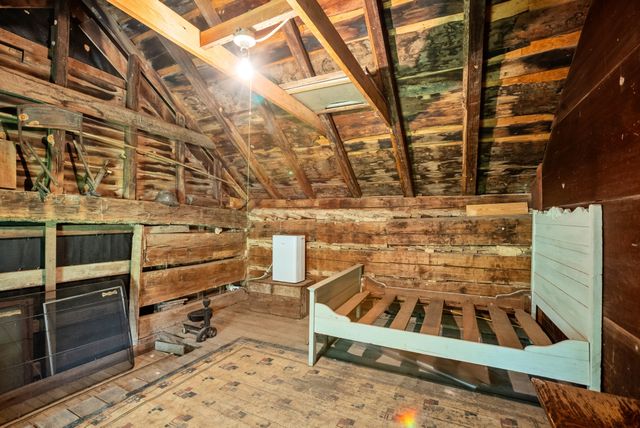 1364 Country Club Rd, Sparta, TN 38583