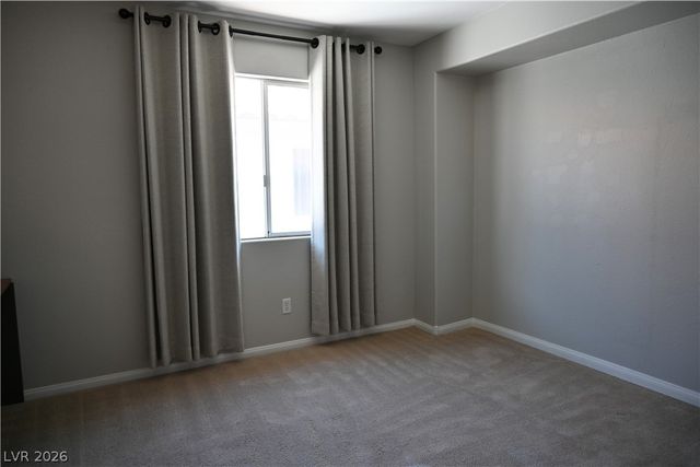 8829 Kingswood Drive, Las Vegas, NV 89147