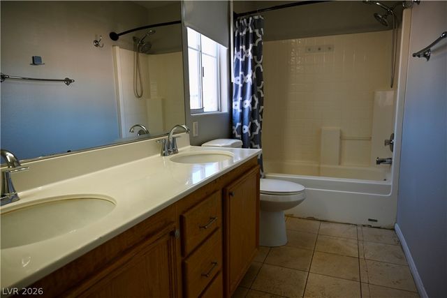 8829 Kingswood Drive, Las Vegas, NV 89147