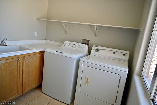 8829 Kingswood Drive, Las Vegas, NV 89147