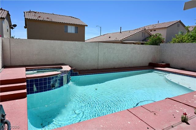 8829 Kingswood Drive, Las Vegas, NV 89147