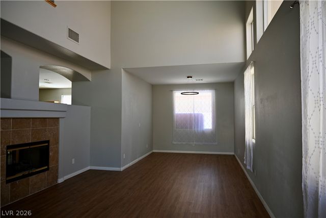 8829 Kingswood Drive, Las Vegas, NV 89147