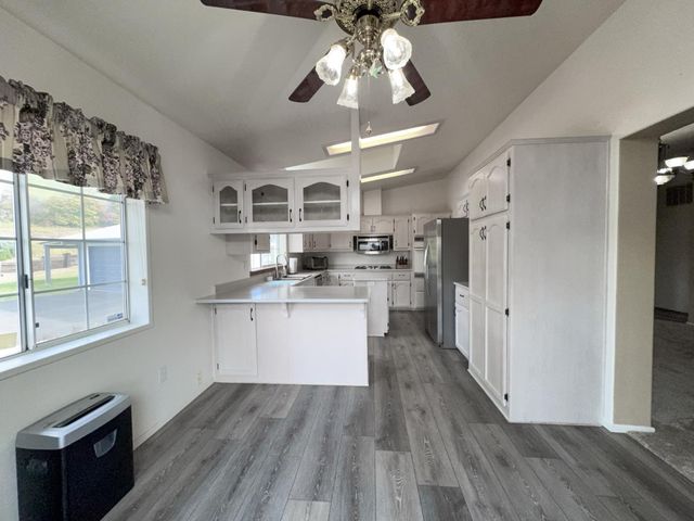 38075 Willowood Lane, Yokuts Valley, CA 93675