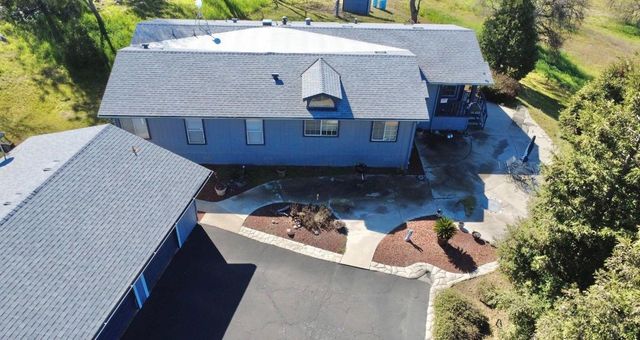 38075 Willowood Lane, Yokuts Valley, CA 93675