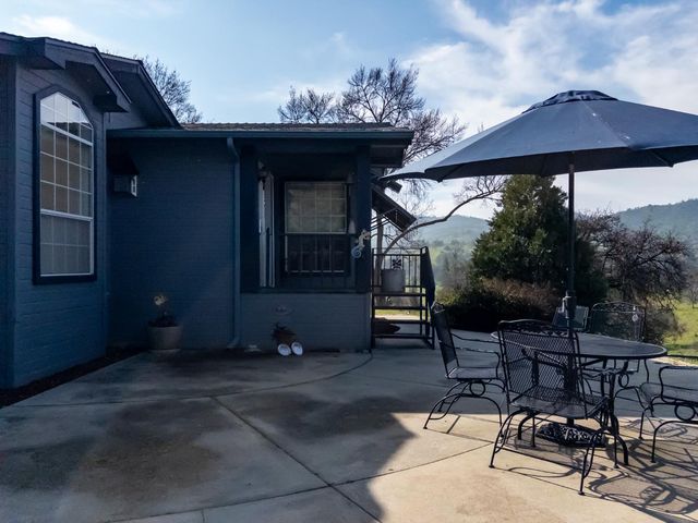 38075 Willowood Lane, Yokuts Valley, CA 93675