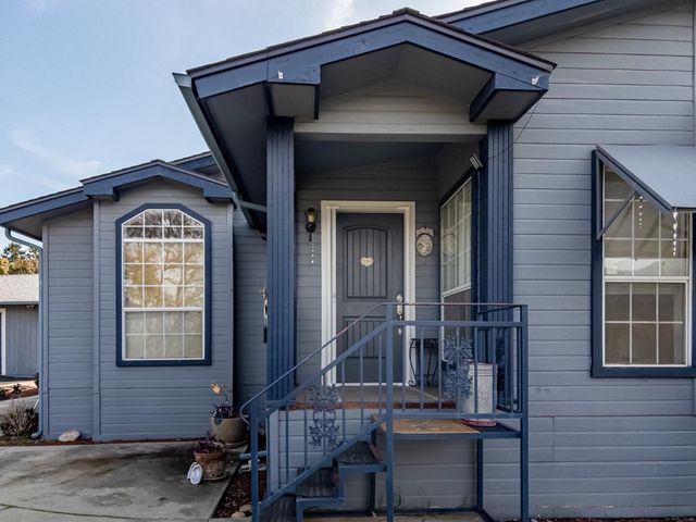 38075 Willowood Lane, Yokuts Valley, CA 93675