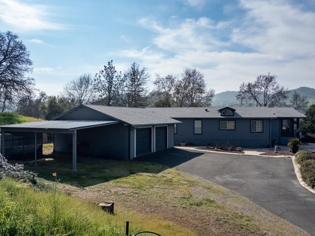 38075 Willowood Lane, Yokuts Valley, CA 93675