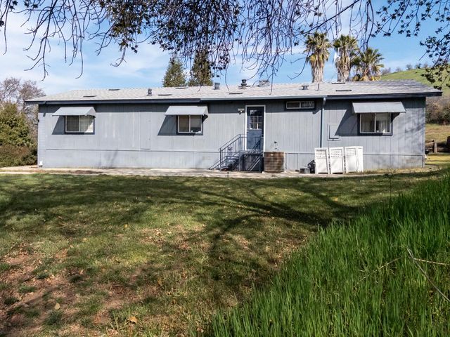 38075 Willowood Lane, Yokuts Valley, CA 93675