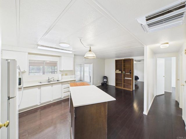 13460 Hwy 8 Business 124, Lakeside, CA 92040