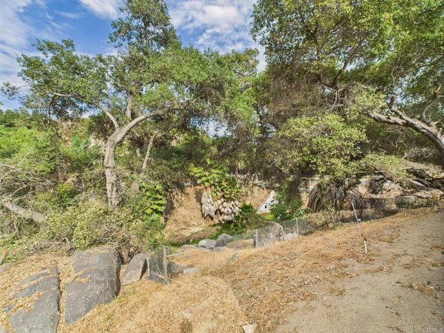 13460 Hwy 8 Business 124, Lakeside, CA 92040