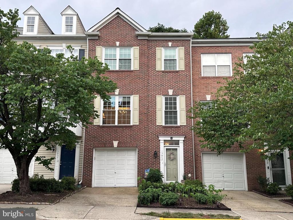 13957 GILL BROOK LN, Centreville, VA 20121