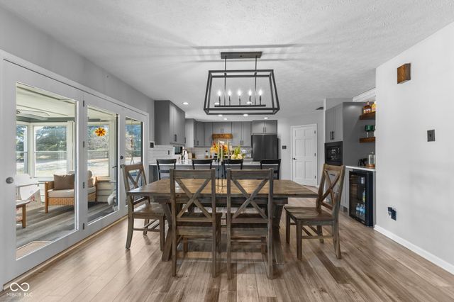 5911 N 400 W, Bargersville, IN 46106