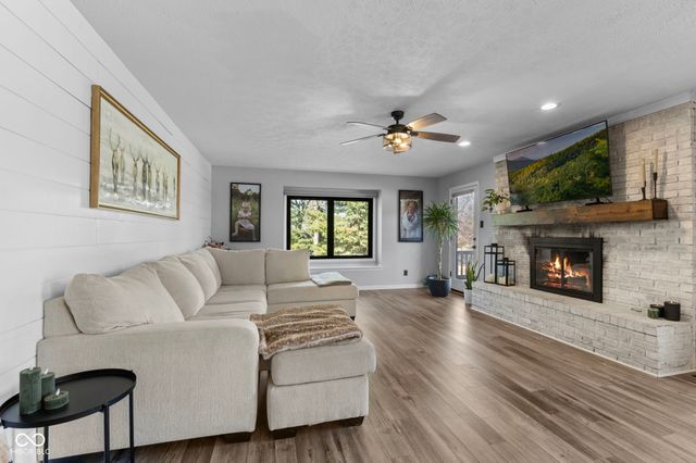 5911 N 400 W, Bargersville, IN 46106