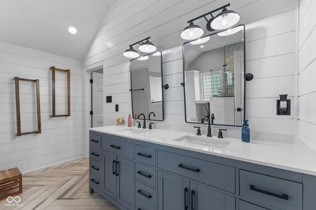 5911 N 400 W, Bargersville, IN 46106