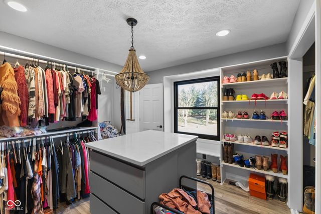 5911 N 400 W, Bargersville, IN 46106