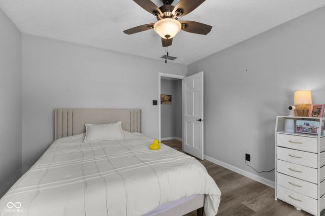 5911 N 400 W, Bargersville, IN 46106