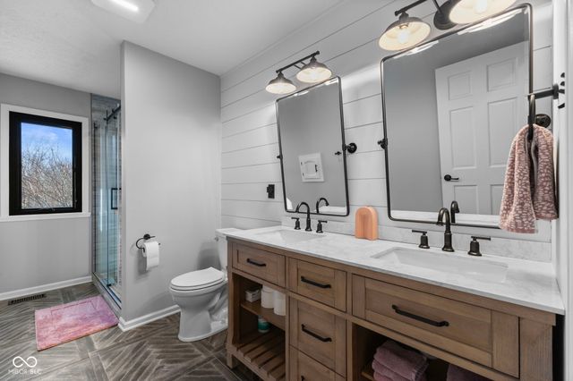 5911 N 400 W, Bargersville, IN 46106