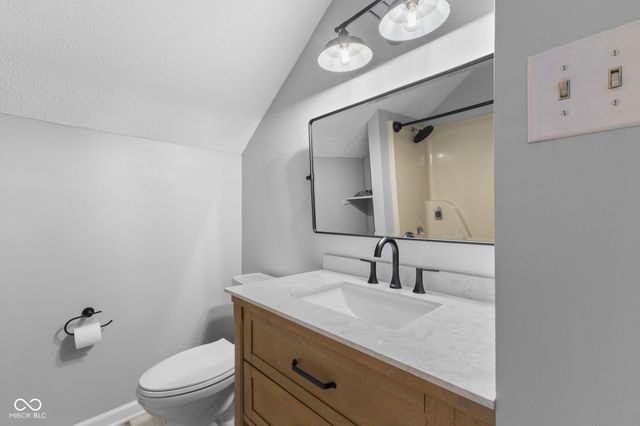 5911 N 400 W, Bargersville, IN 46106