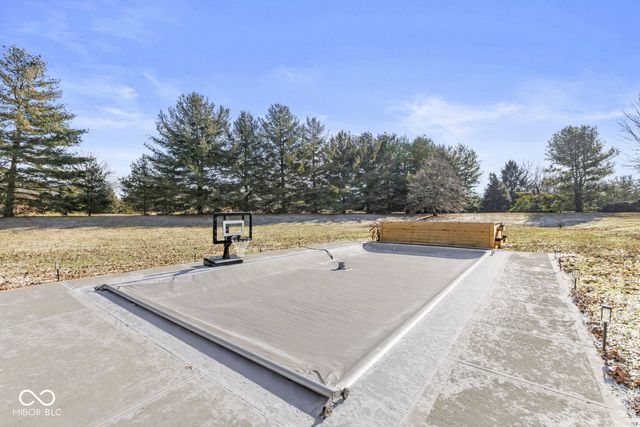 5911 N 400 W, Bargersville, IN 46106