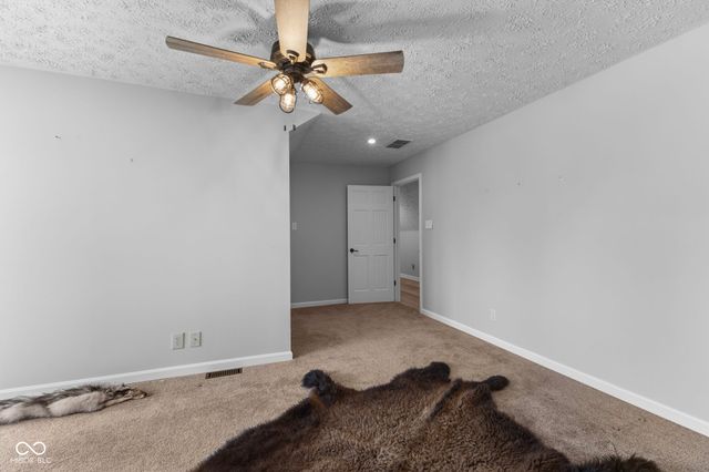 5911 N 400 W, Bargersville, IN 46106