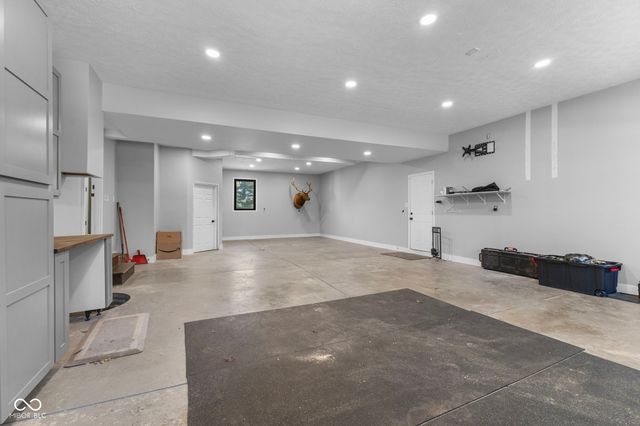 5911 N 400 W, Bargersville, IN 46106