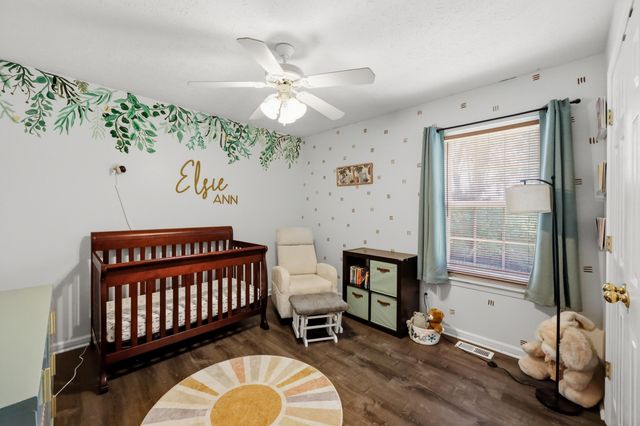 2617 Michelle Park, Lexington, KY 40511