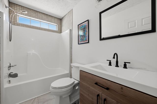 2617 Michelle Park, Lexington, KY 40511