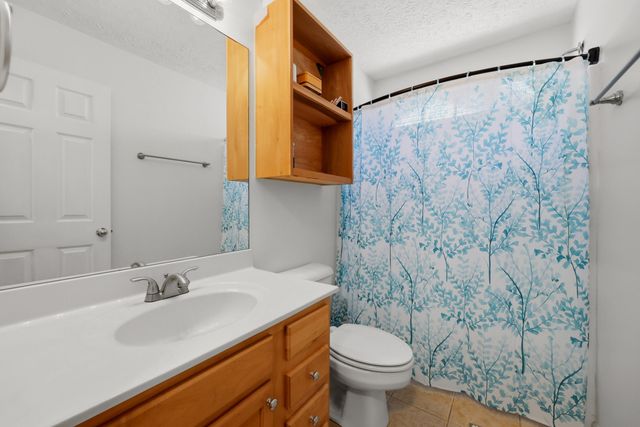2617 Michelle Park, Lexington, KY 40511