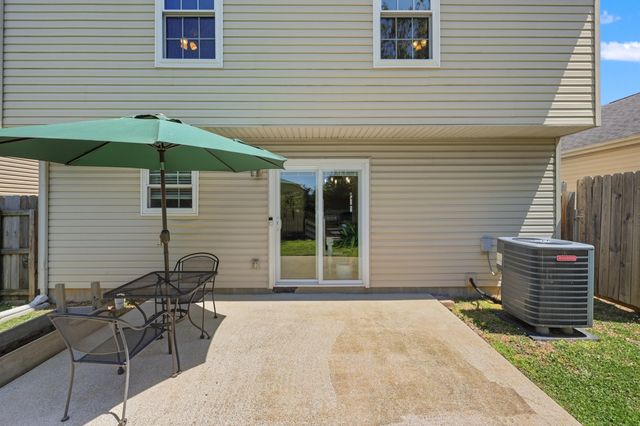 2617 Michelle Park, Lexington, KY 40511