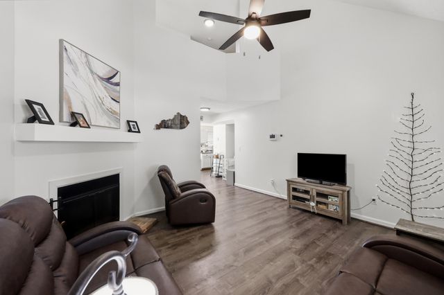 2617 Michelle Park, Lexington, KY 40511