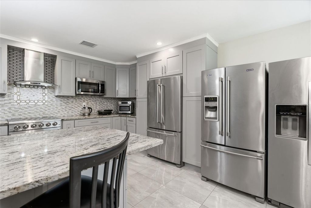 Image 16 of property listing at 5730 ANNA DRIVE, Tampa, FL 33610