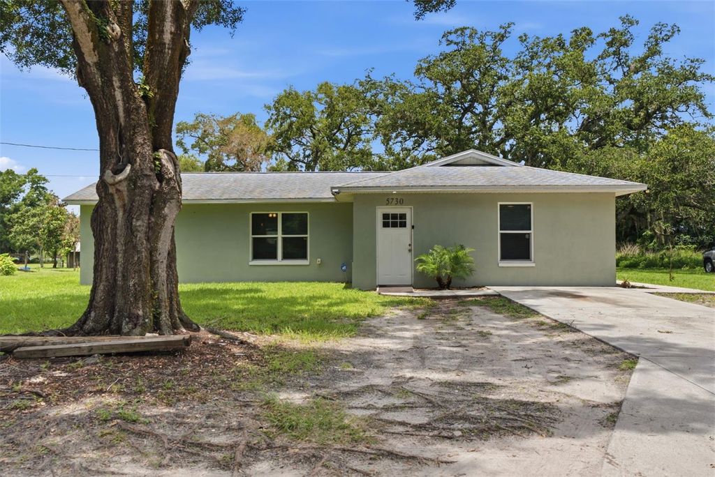 Image 3 of property listing at 5730 ANNA DRIVE, Tampa, FL 33610