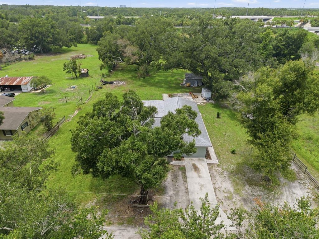 Image 35 of property listing at 5730 ANNA DRIVE, Tampa, FL 33610