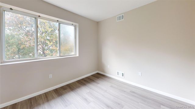 109 Lyceum Court, Staten Island, NY 10310