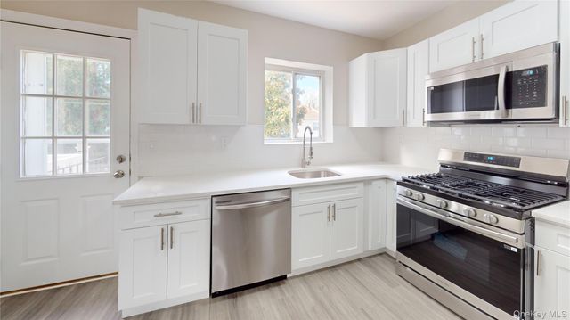 109 Lyceum Court, Staten Island, NY 10310