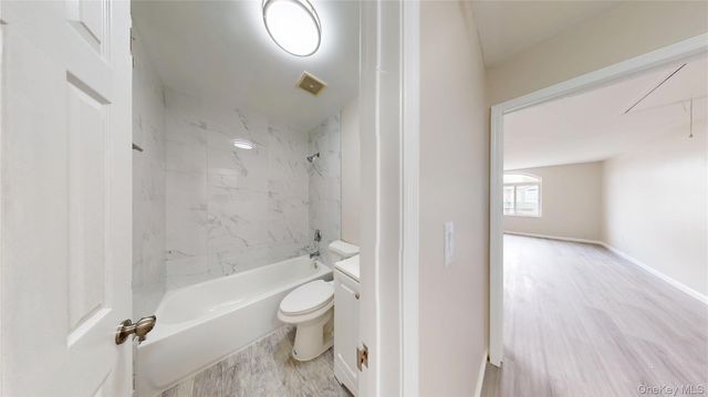 109 Lyceum Court, Staten Island, NY 10310