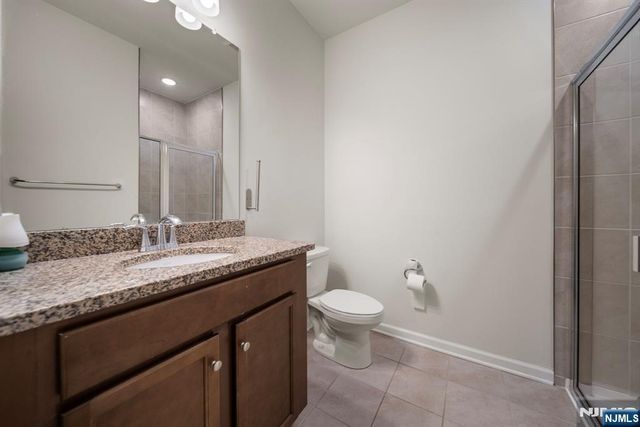 69 Arnold Drive 5810, Wood Ridge, NJ 07075