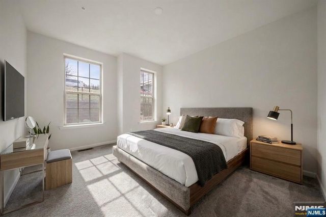 69 Arnold Drive 5810, Wood Ridge, NJ 07075