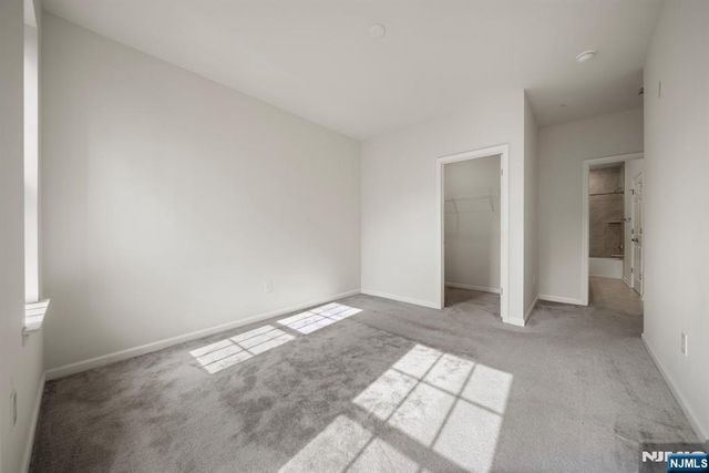 69 Arnold Drive 5810, Wood Ridge, NJ 07075