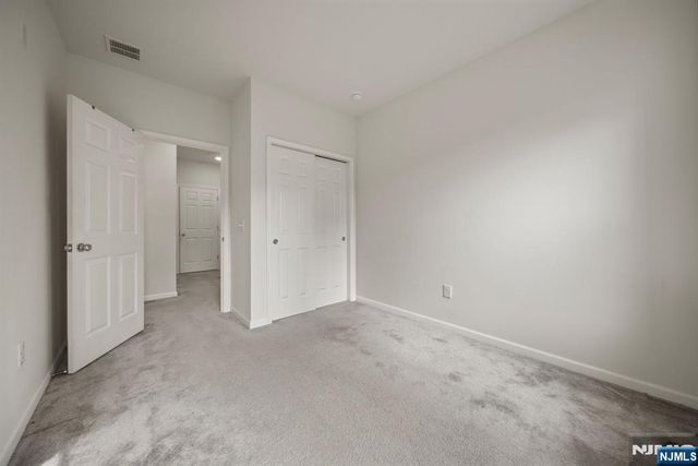 69 Arnold Drive 5810, Wood Ridge, NJ 07075