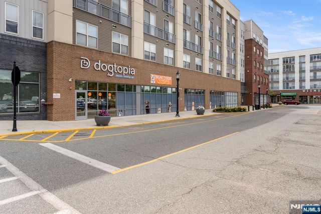 69 Arnold Drive 5810, Wood Ridge, NJ 07075