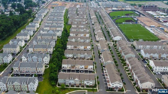 69 Arnold Drive 5810, Wood Ridge, NJ 07075