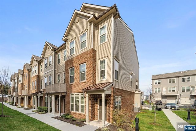 69 Arnold Drive 5810, Wood Ridge, NJ 07075