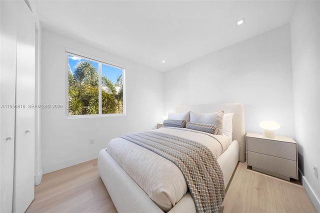 7541 NW 97th Ct, Doral, FL 33178