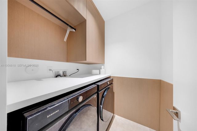 7541 NW 97th Ct, Doral, FL 33178