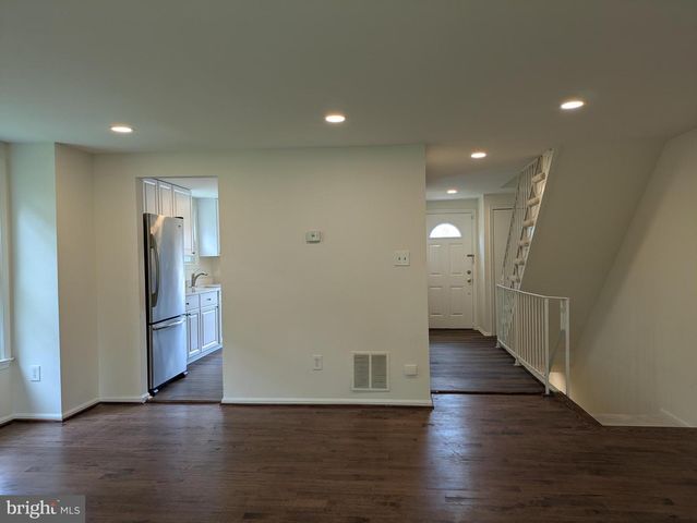 14314 WATERY MOUNTAIN CT, Centreville, VA 20120