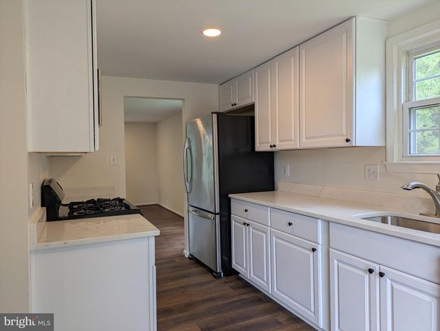 14314 WATERY MOUNTAIN CT, Centreville, VA 20120