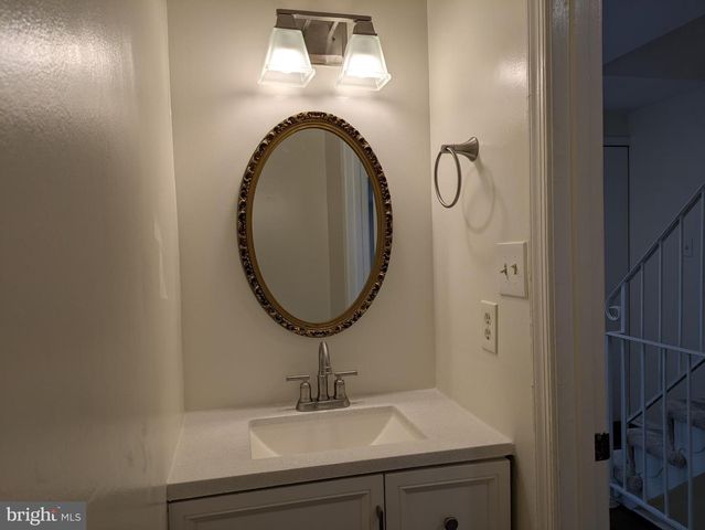14314 WATERY MOUNTAIN CT, Centreville, VA 20120