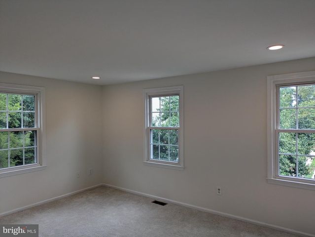14314 WATERY MOUNTAIN CT, Centreville, VA 20120