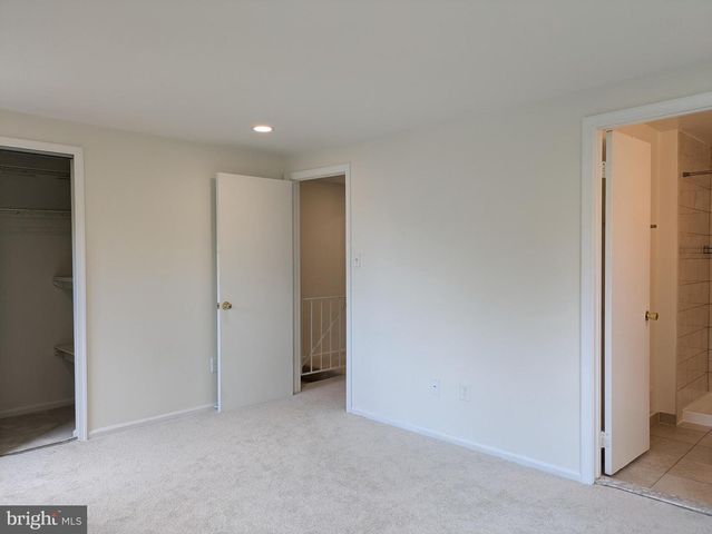 14314 WATERY MOUNTAIN CT, Centreville, VA 20120